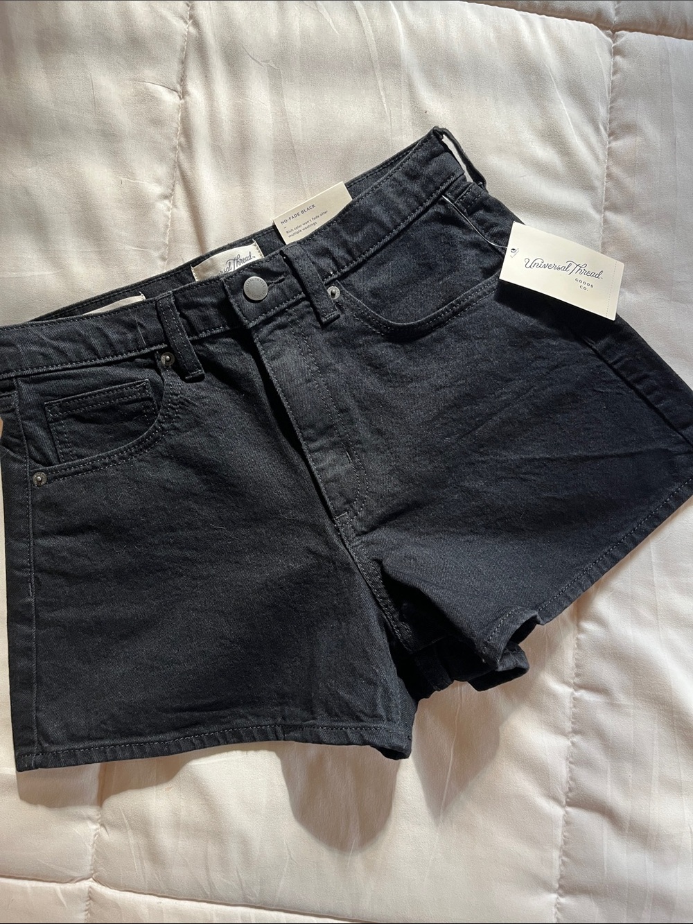 Universal Thread No-Fade Dark Black Denim Dressy Casual Shorts Size 4 ~NWT